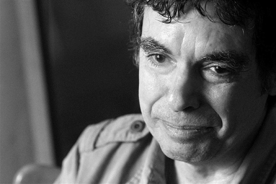 FERNANDO CABRERA, músico, compositor, intérprete, autor uruguayo Entrevistado en su domicilio Noviembre de 2016 Montevideo - Uruguay